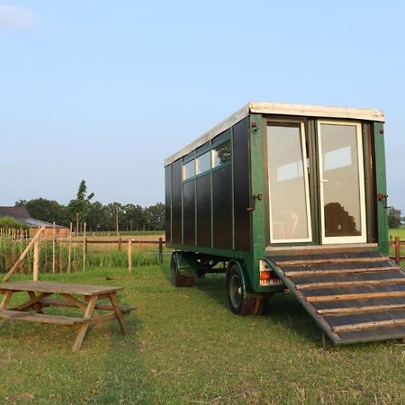 Hotel Slapen Tussen De Paarden Essen Exterior foto
